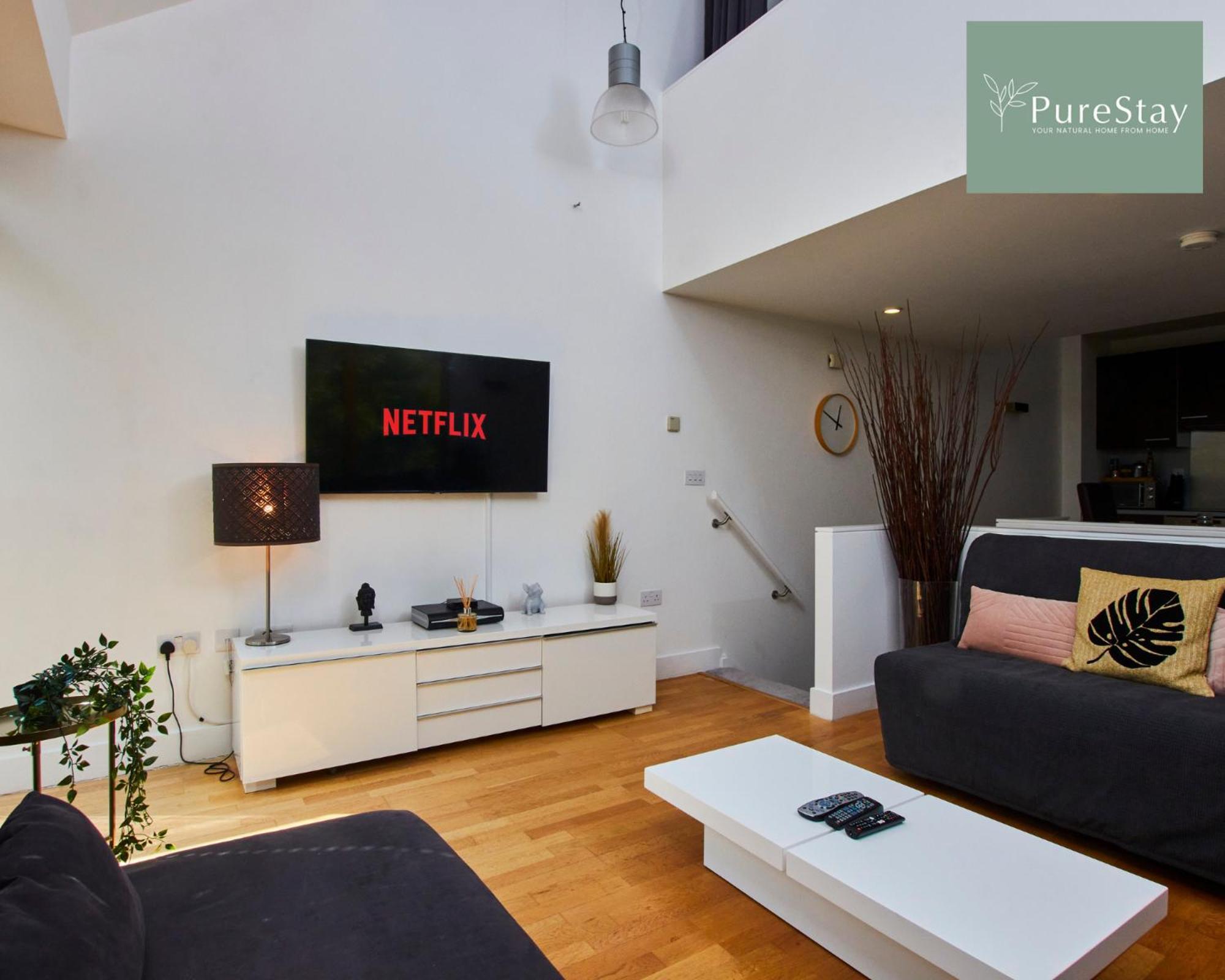 Beautiful Four Bed House By Purestay Short Lets & Serviced Accommodation Coventry With Parking Экстерьер фото