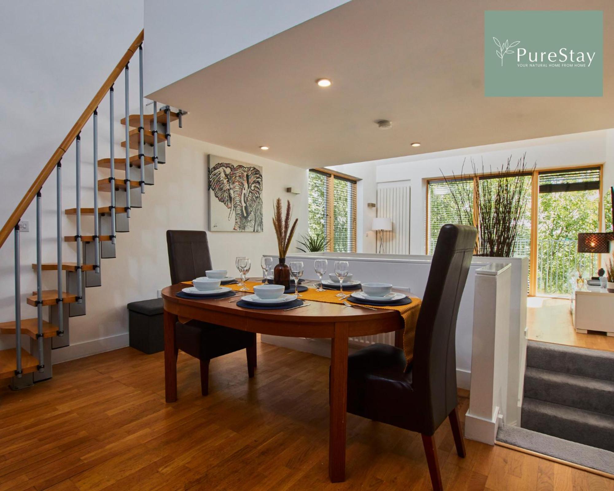 Beautiful Four Bed House By Purestay Short Lets & Serviced Accommodation Coventry With Parking Экстерьер фото