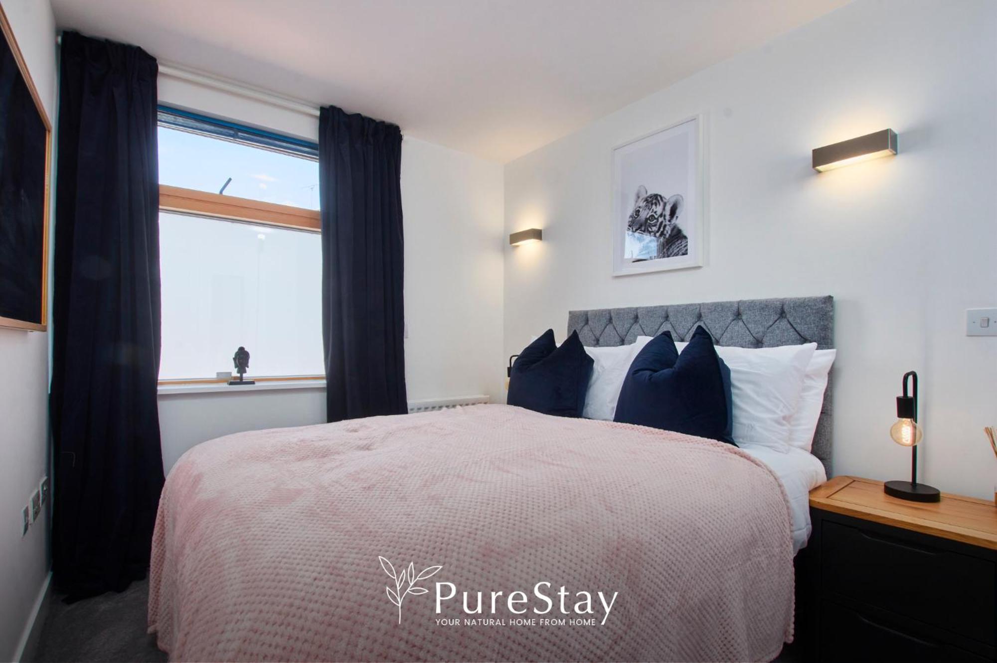 Beautiful Four Bed House By Purestay Short Lets & Serviced Accommodation Coventry With Parking Экстерьер фото