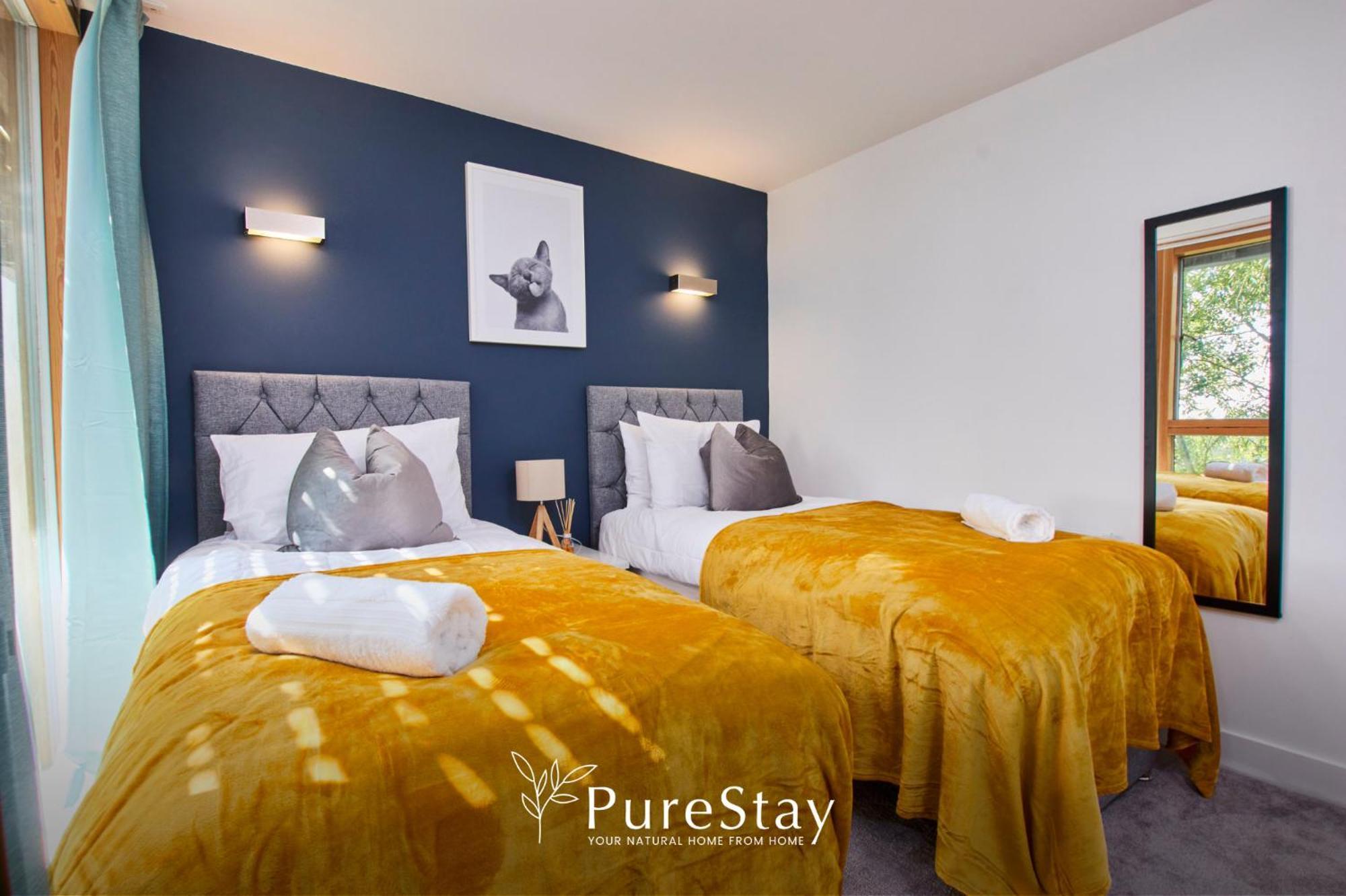Beautiful Four Bed House By Purestay Short Lets & Serviced Accommodation Coventry With Parking Экстерьер фото